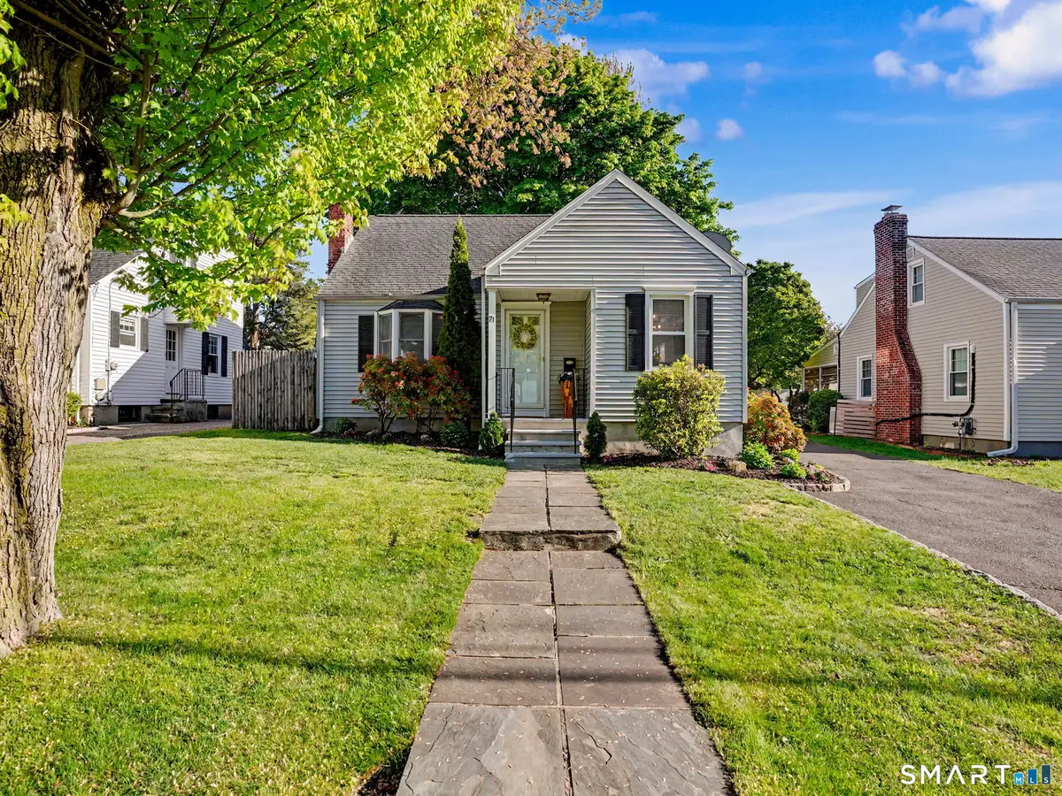 71 Newton Street, Stratford, CT 06615 - #1