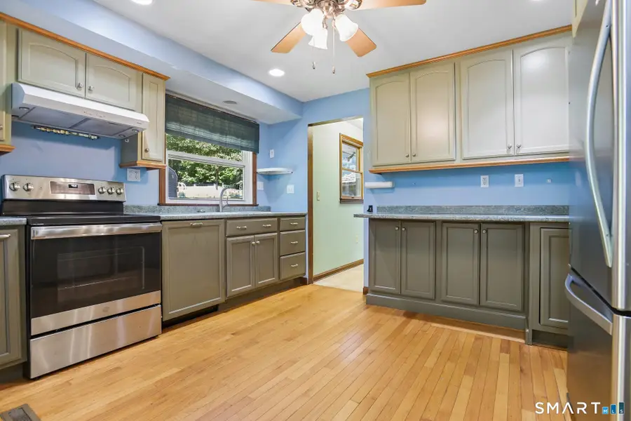 10 Chris Drive, Uncasville, CT 06382 - #2