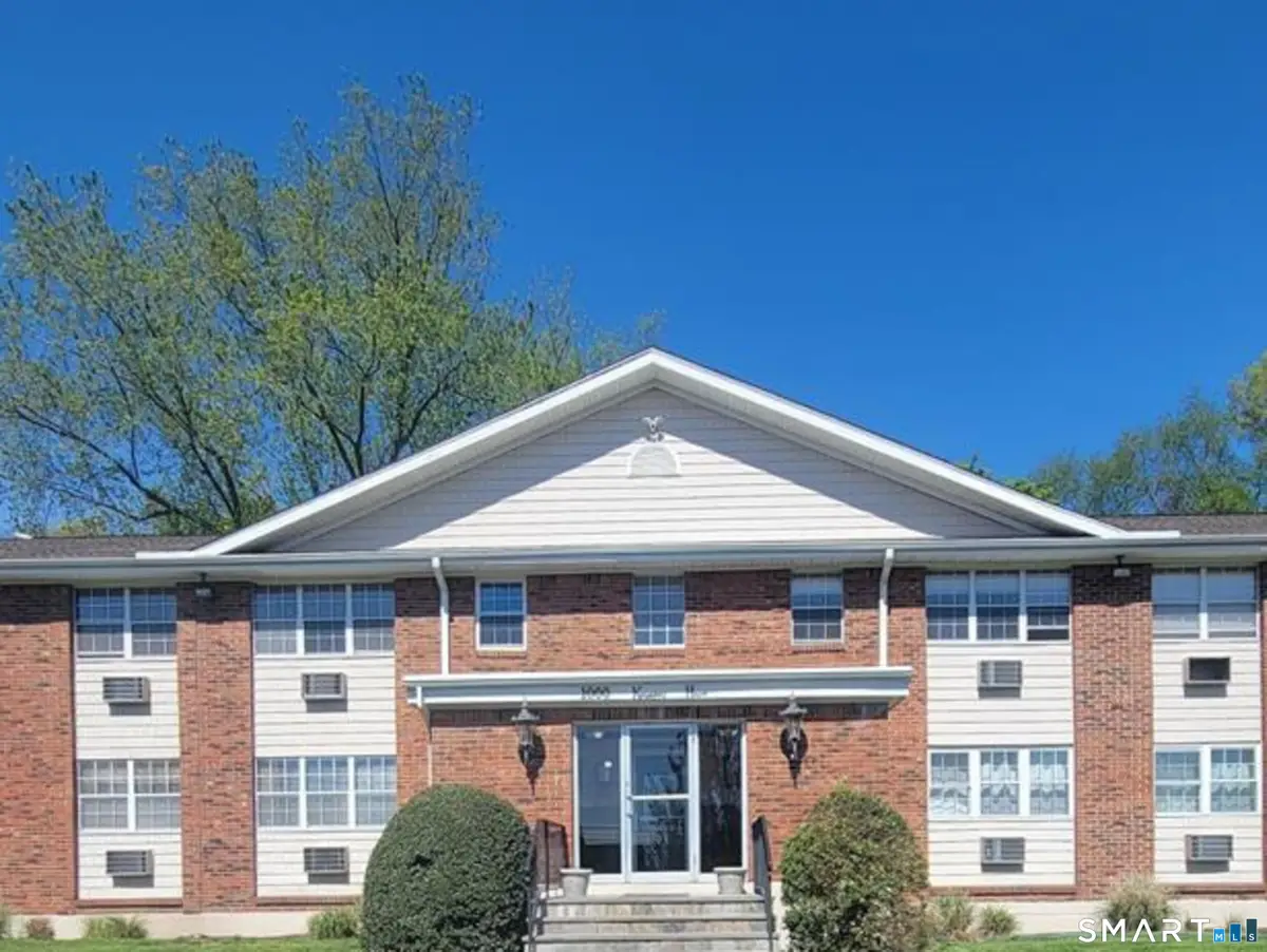 1000 Knapps Highway #14, Fairfield, CT 06825 - #1