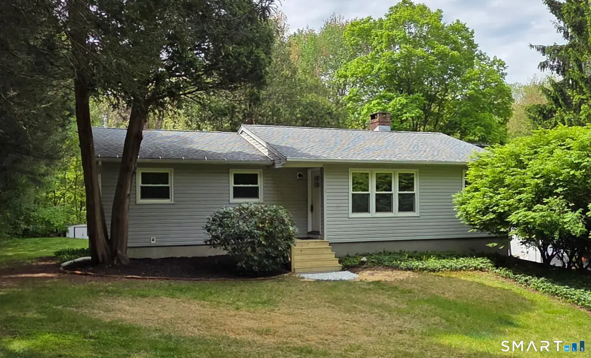 7 Longview Road, Newtown, CT 06482 - #1