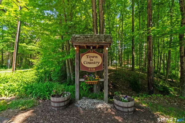 229 Bacon Pond Road #451, Woodbury, CT 06798