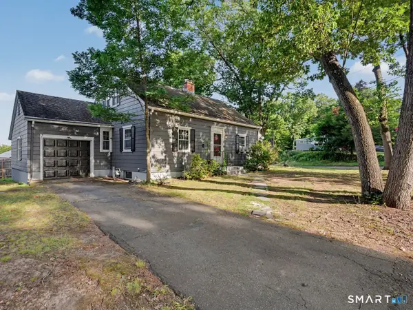 2 North Forest Circle, West Haven, CT 06516