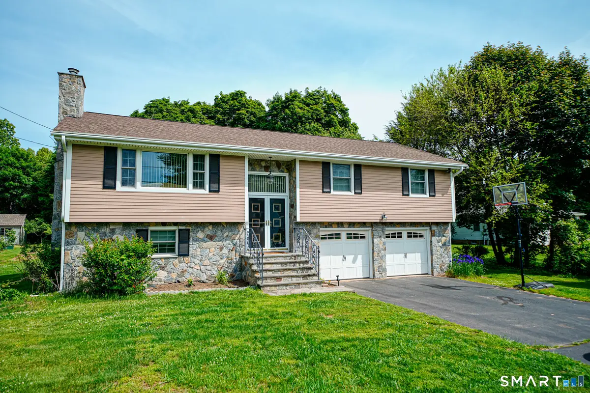40 Orchard Street, Avon, CT 06001 - #1