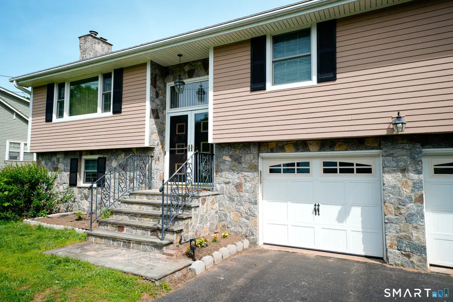 40 Orchard Street, Avon, CT 06001 - #3