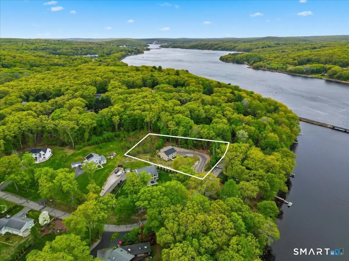 21 Tanager Lane, Gales Ferry, CT 06335 - #1