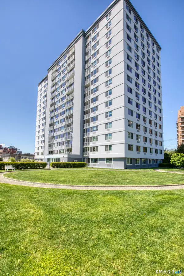 1 Strawberry Hill Avenue #7D, Stamford, CT 06902