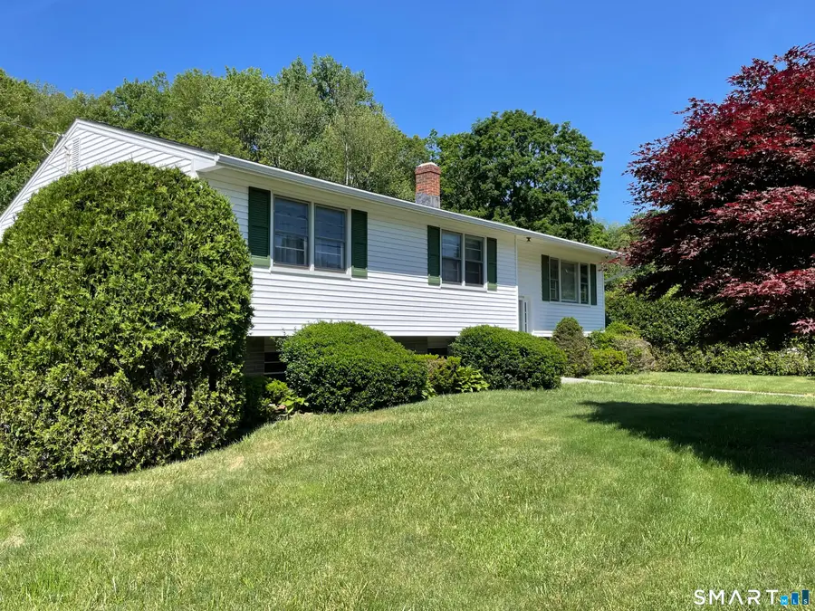 32 Kathy Drive, Seymour, CT 06483 - #3
