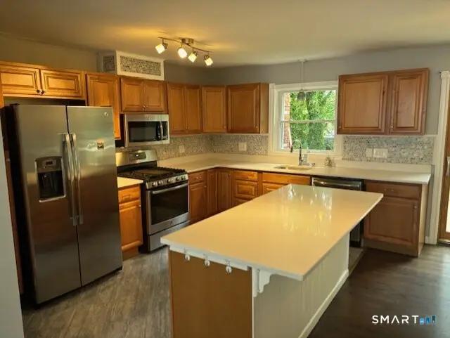 15 Whitwell Street, Milford, CT 06460 - #2