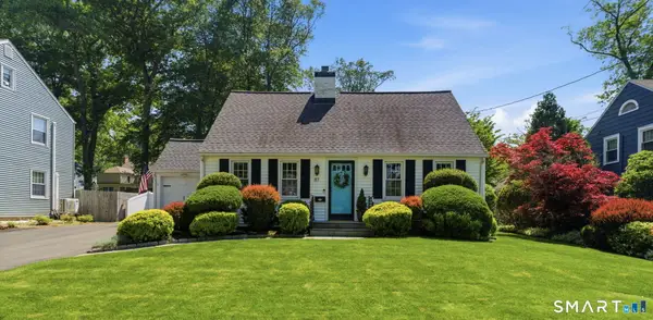87 Knollwood Road, North Haven, CT 06473