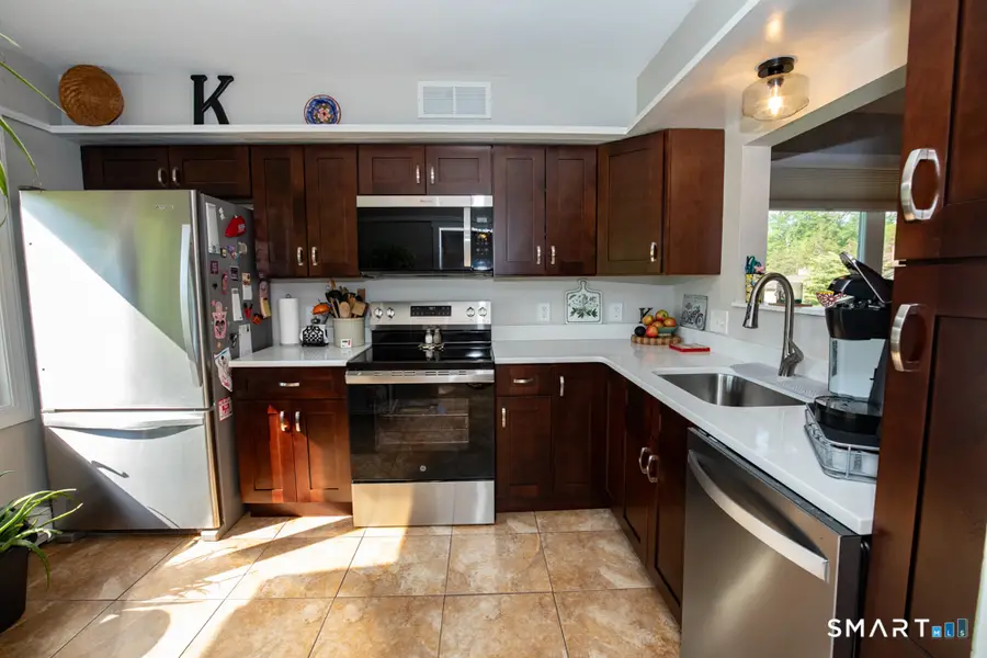 15 Pilgrim Harbor #A, Wallingford, CT 06492 - #3