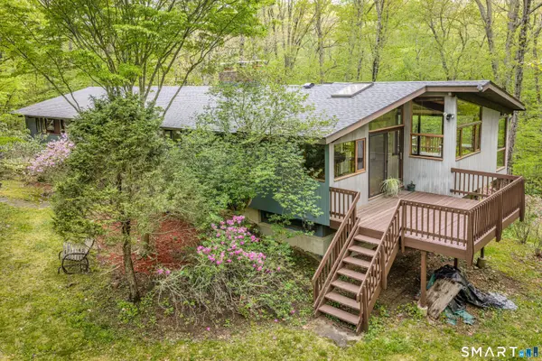 88 Hillyndale Road, Mansfield, CT 06268