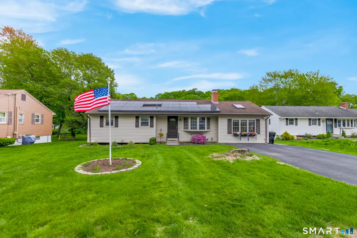 102 Wayne Lane, Meriden, CT 06450 - #1