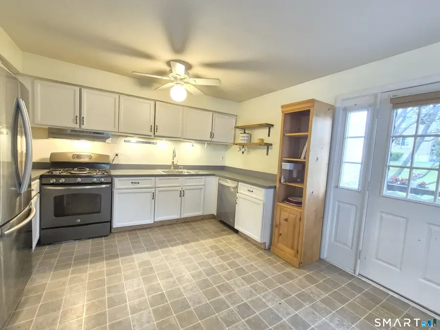245 Sunnyridge Avenue #15, Fairfield, CT 06824 - #3