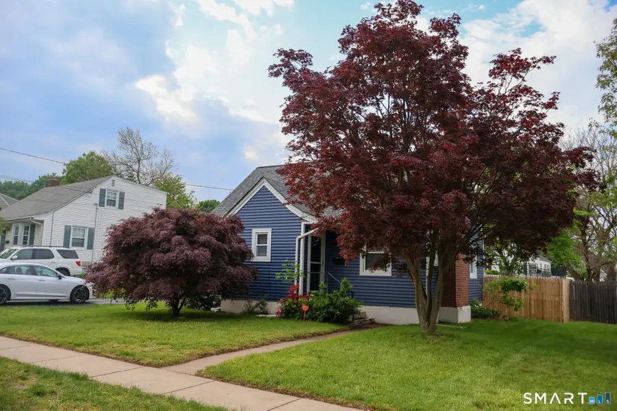 33 Linnmore Drive, Manchester, CT 06040 - #3