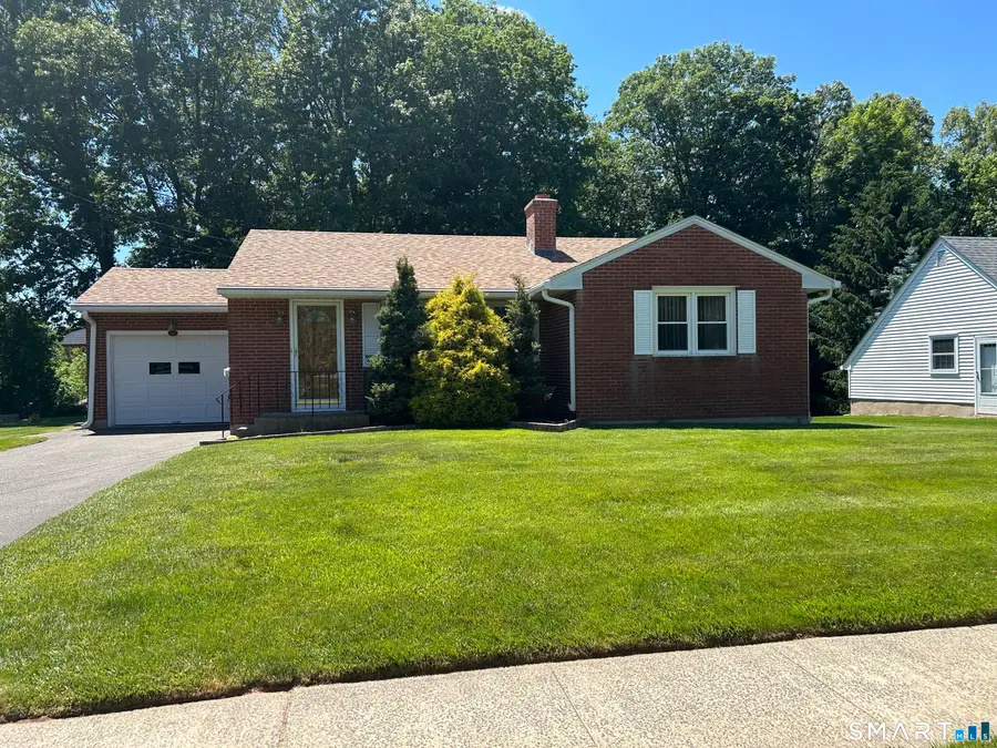 13 Walnut Lane, Wallingford, CT 06492 - #2