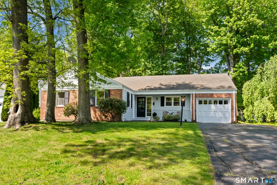 25 Miamis Road, West Hartford, CT 06117 - #2