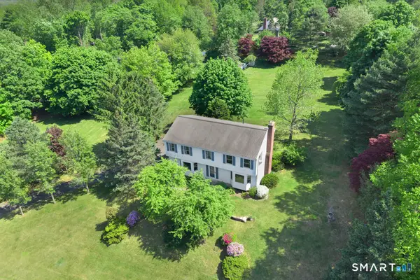 1 Red Barn Road, Oxford, CT 06478