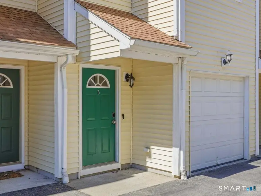 527 West Thames Street #6, Norwich, CT 06360 - #2