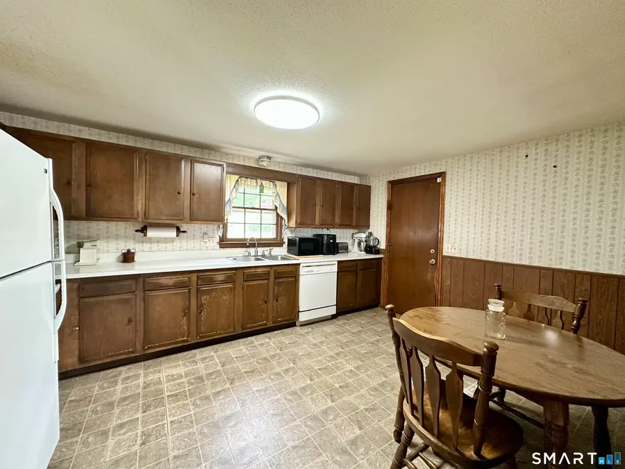 223 Spring Street, Windsor Locks, CT 06096 - #3