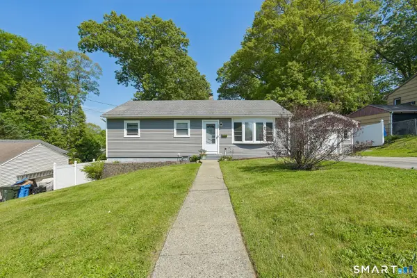 44 Clifton Place, Norwich, CT 06360
