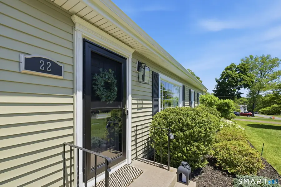 22 Rockledge Drive, West Hartford, CT 06107 - #2