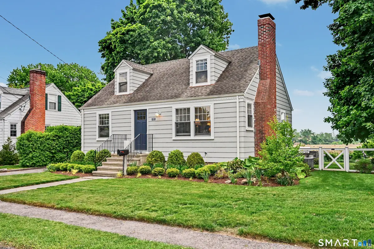 823 Oldfield Road, Fairfield, CT 06824 - #1