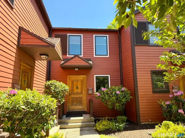 38 Courtland Drive #6G, Groton, CT 06340