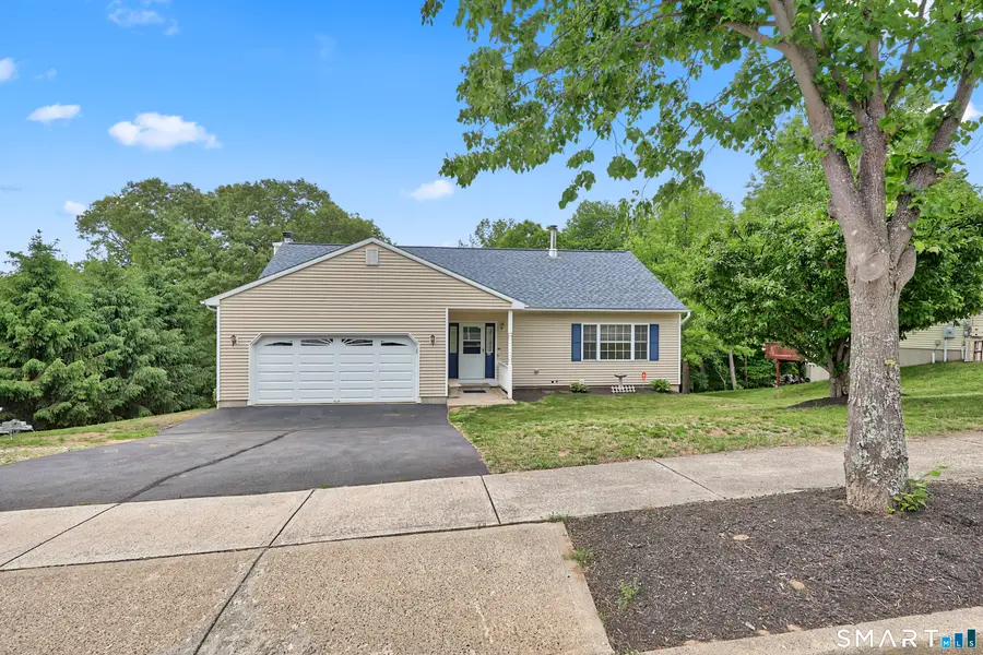 45 Wisteria Drive, Naugatuck, CT 06770 - #2