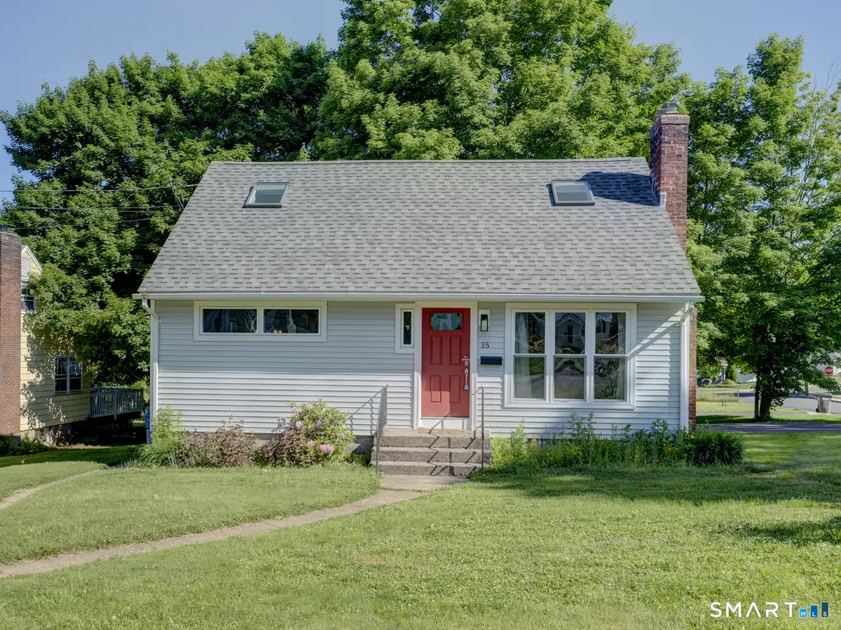 35 Bretton Road, Manchester, CT 06042 - #1