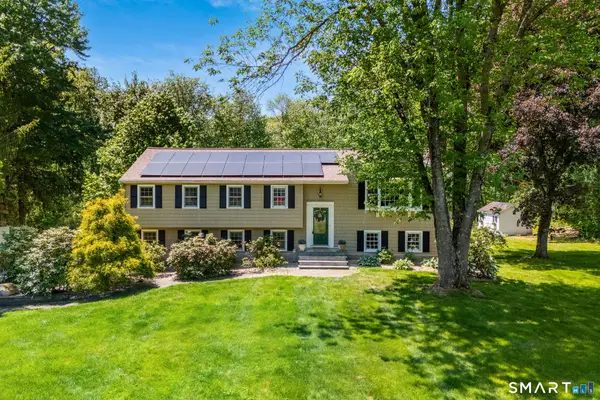 7 Banbury Road, Simsbury, CT 06092