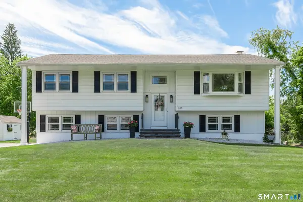 335 Redwood Lane, Cheshire, CT 06410