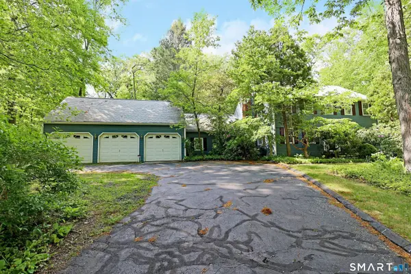 35 Deer Spring Road, Redding, CT 06896