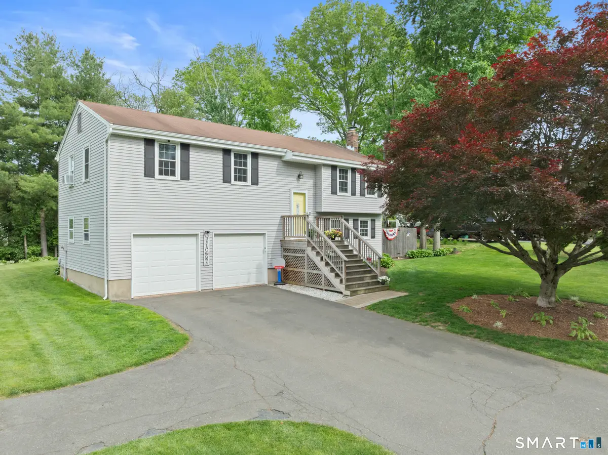 18 Richard Lane, Bloomfield, CT 06002 - #1