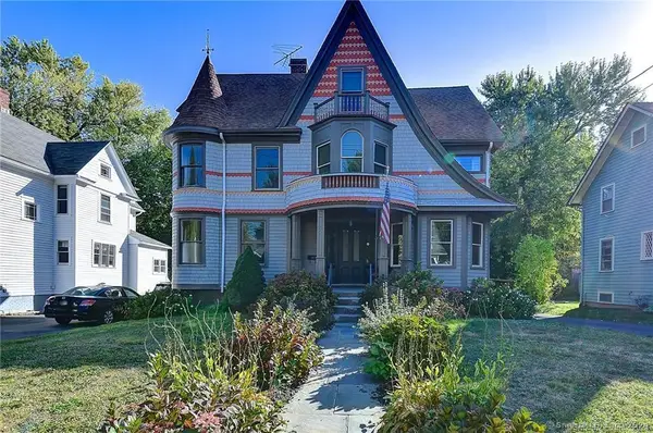186 Raymond Road, West Hartford, CT 06107
