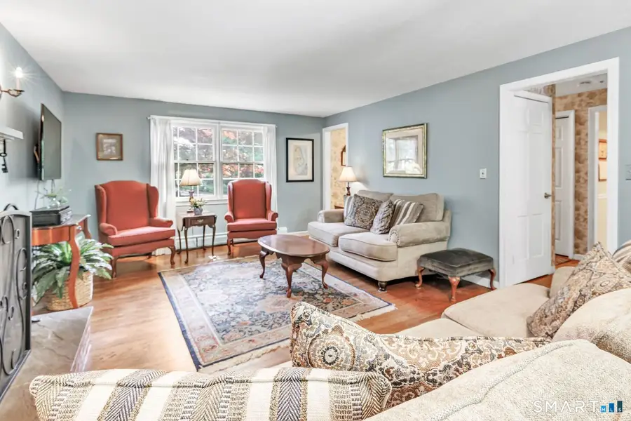 21 Overlook Place, Trumbull, CT 06611 - #3