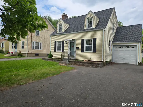 118 Saint Charles Street, West Hartford, CT 06119