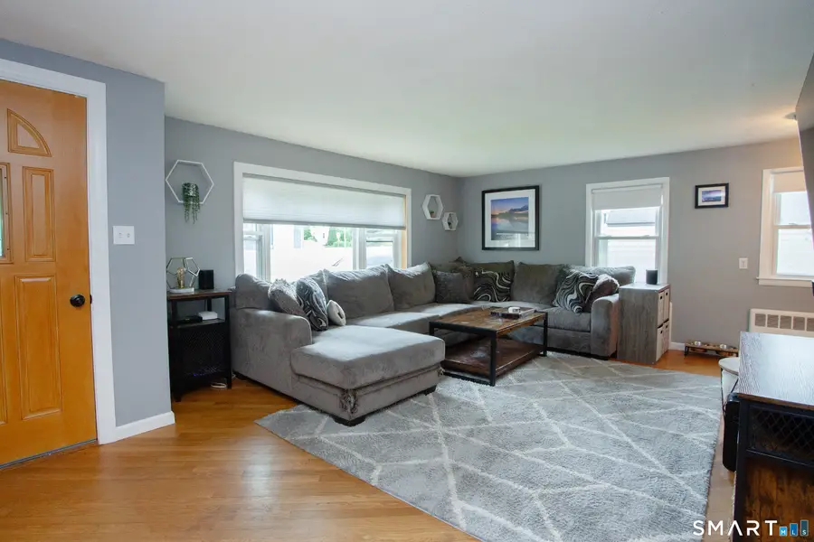 9-11 Winthrop Street, Tariffville, CT 06081 - #3