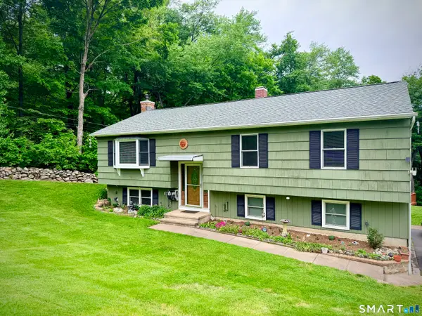 10 White Birch Lane, Beacon Falls, CT 06403