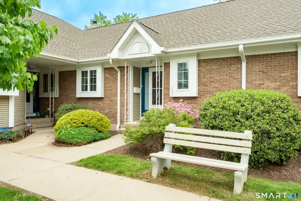 205 Wyndemere Court #205, South Windsor, CT 06074