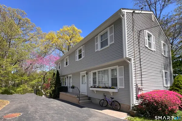 33 East Hills Drive #33, New Canaan, CT 06840