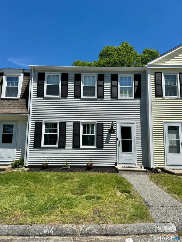 2 Lakeside Drive #M, Ledyard, CT 06339
