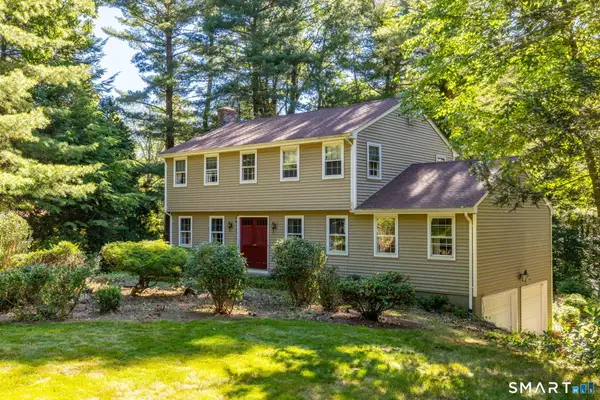 10 Horseshoe Drive, East Granby, CT 06026