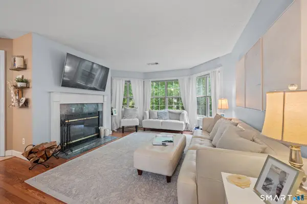 75 Redwood Drive #1104, East Haven, CT 06513