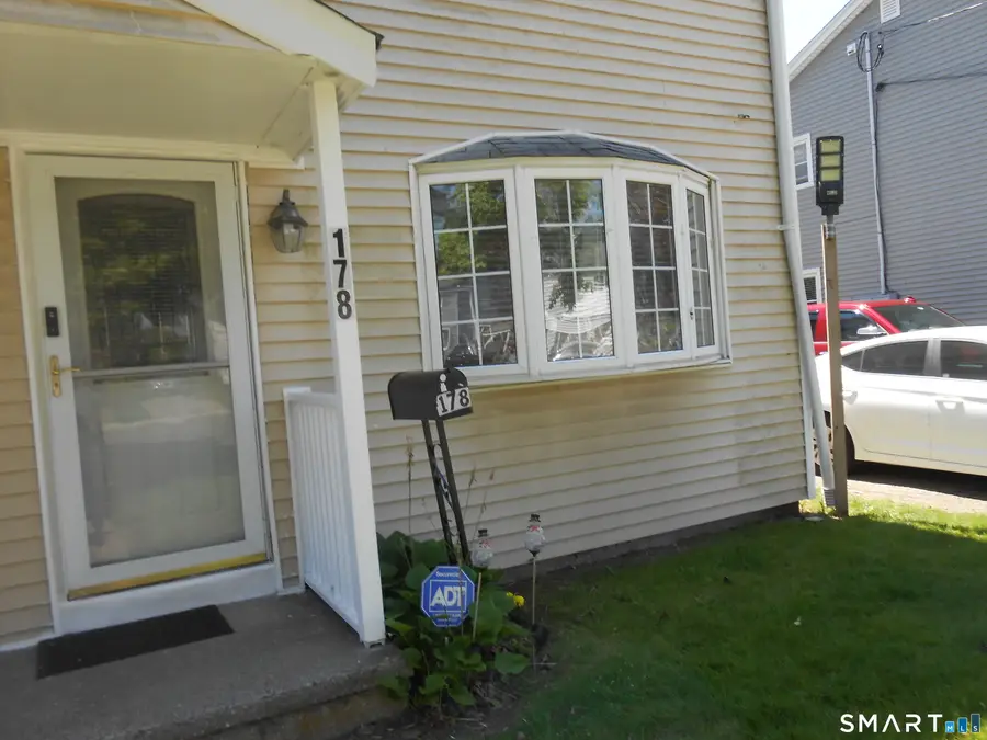 178 Larkin Court, Stratford, CT 06615 - #2