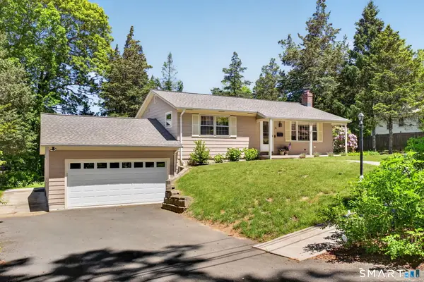 8 Liberty Ridge, Clinton, CT 06413