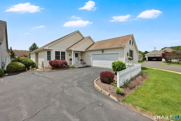 31 Ross Way #31, Windsor Locks, CT 06096