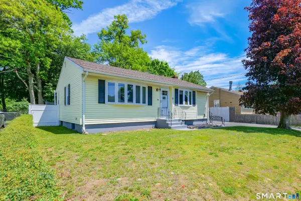 14 Roxbury Road, East Hartford, CT 06118