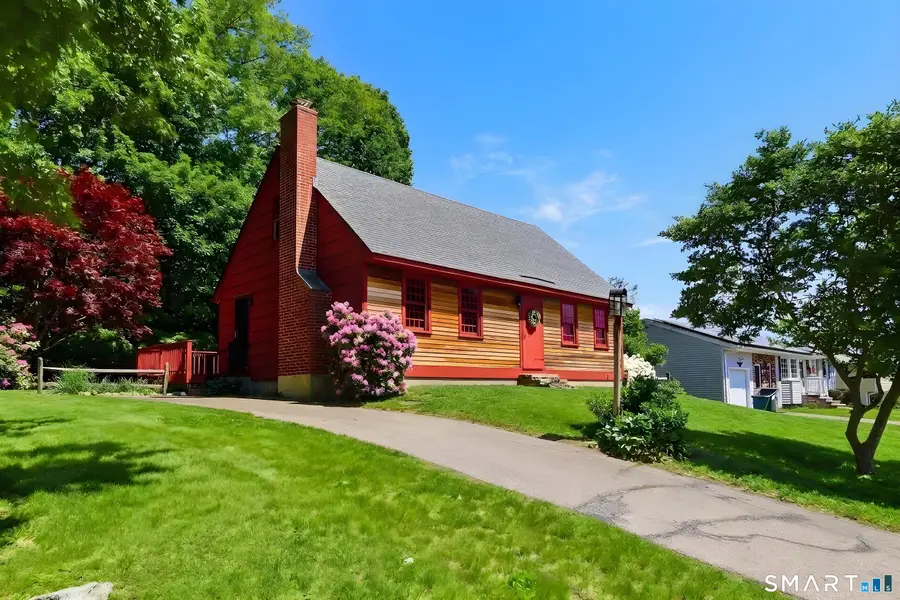 6 Robin Street, Pawcatuck, CT 06379 - #3