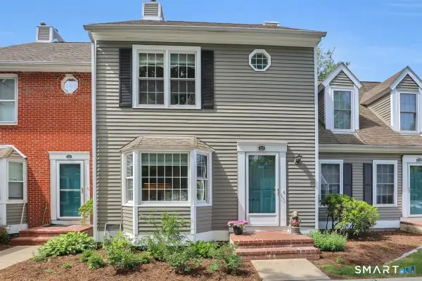 213 Georgetown Drive #213, Glastonbury, CT 06033