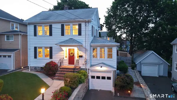 31 Puritan Lane, Stamford, CT 06906